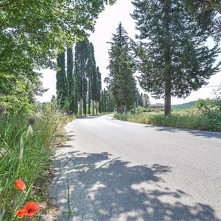 Awesome Home In Montefoscoli With Wifi エクステリア 写真