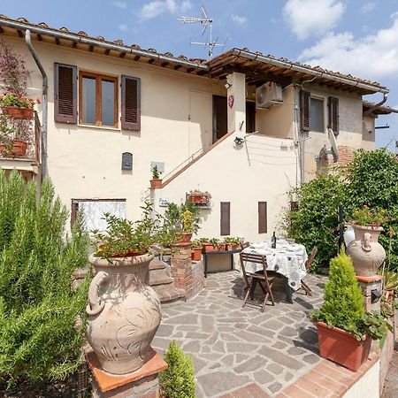 Awesome Home In Montefoscoli With Wifi エクステリア 写真