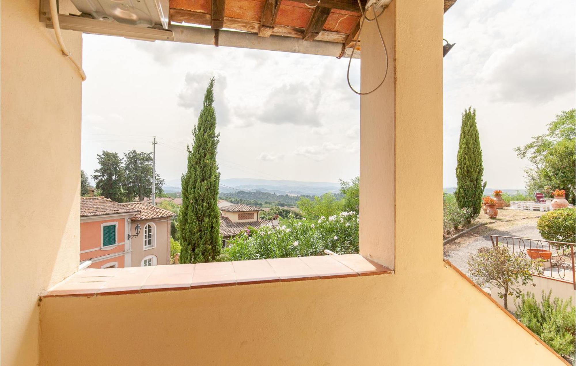 Awesome Home In Montefoscoli With Wifi エクステリア 写真